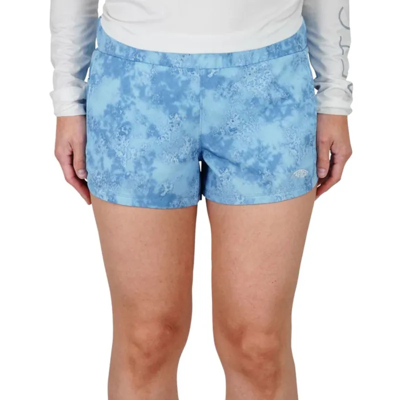 Aftco Women‘s Impact Camo 3” Fishing Shorts - Airy Blue Acid Camo