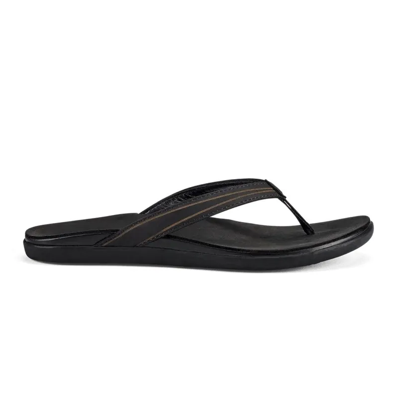 Olukai Woman‘s ‘Aukai Leather Sandals - Black