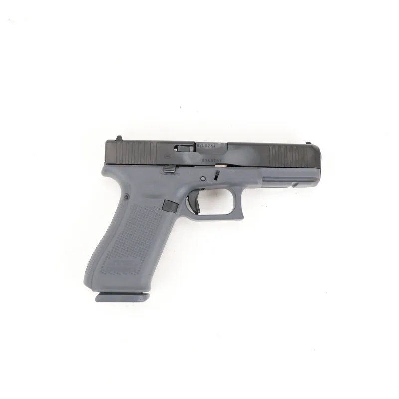 USED - Glock 17 Gen 5 9mm Semi Auto Pistol GTO378461